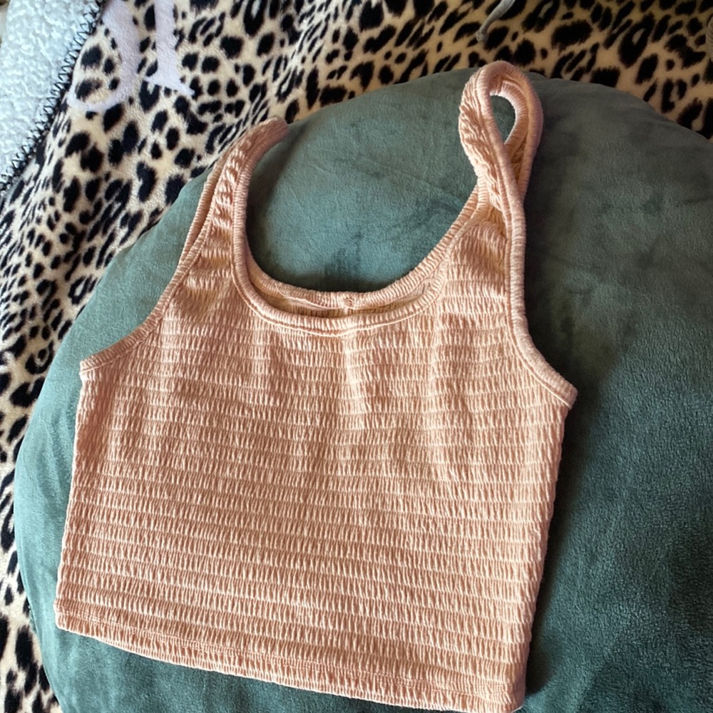 Cute coral top :)